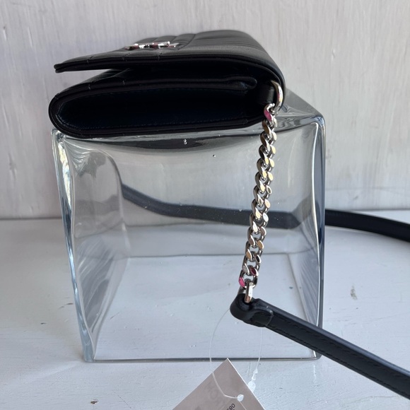 BURBERRY Lola Quilted Leather Wallet on a Strap- Black - Picture 6 of 12